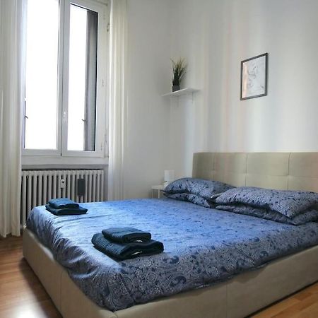 Splendido Bilocale A 4 Fermate Dal Duomo Apartment มิลาน ภายนอก รูปภาพ