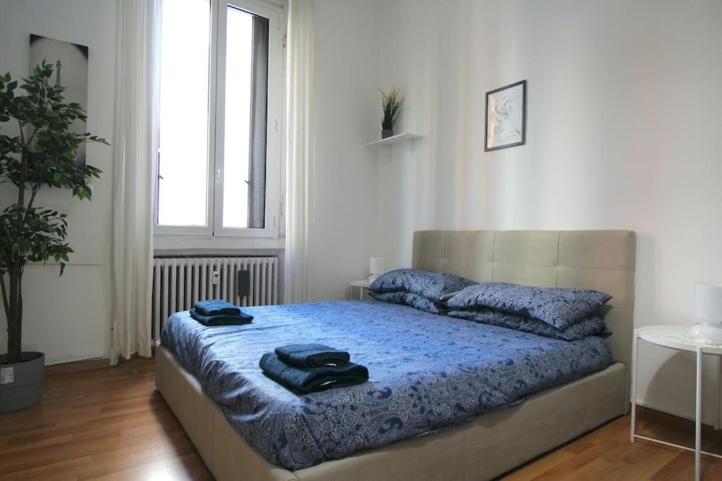 Splendido Bilocale A 4 Fermate Dal Duomo Apartment มิลาน ภายนอก รูปภาพ