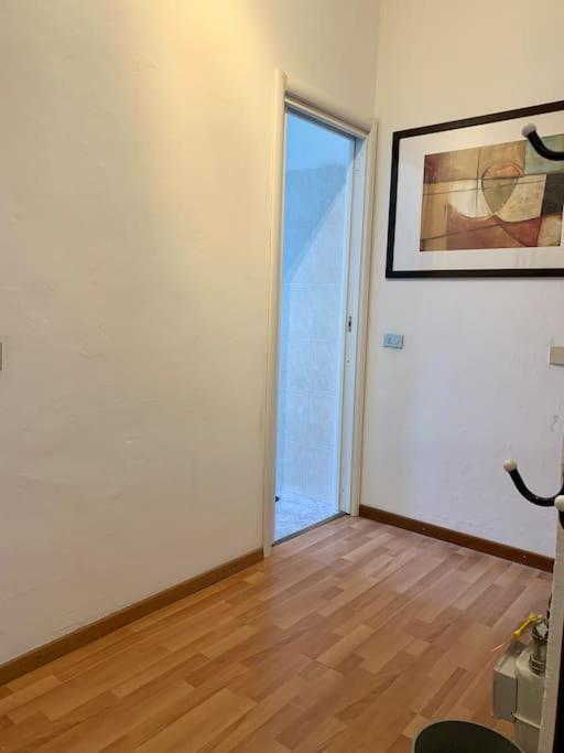 Splendido Bilocale A 4 Fermate Dal Duomo Apartment มิลาน ภายนอก รูปภาพ