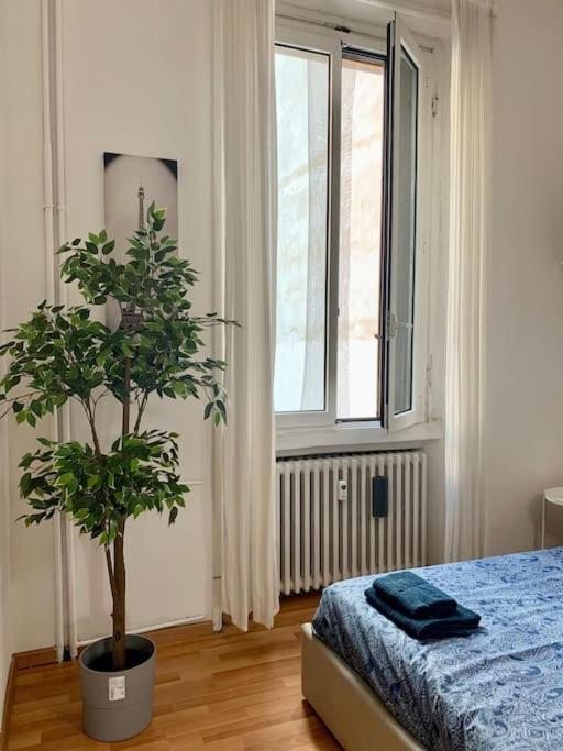 Splendido Bilocale A 4 Fermate Dal Duomo Apartment มิลาน ภายนอก รูปภาพ